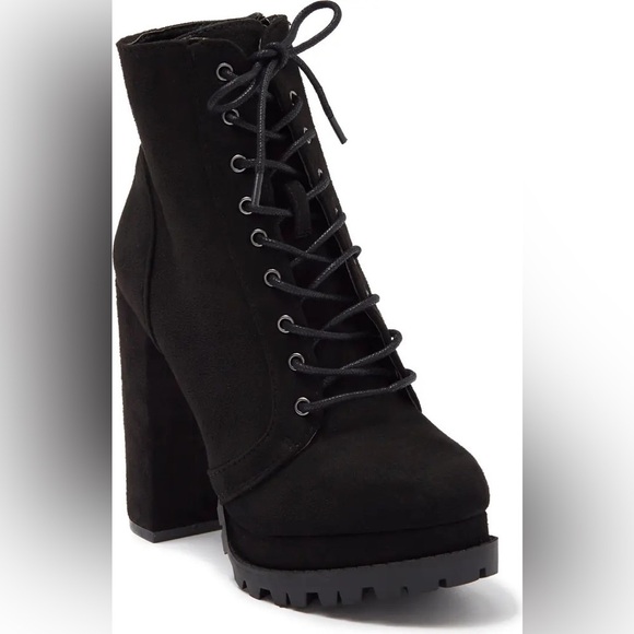 NWT! Wild Diva Lounge Black Combat Platform Heeled Bootie - Picture 1 of 6